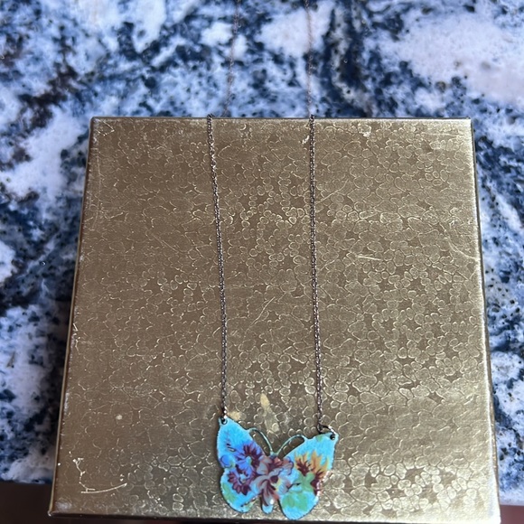 Butterfly enameled necklace - Picture 3 of 5